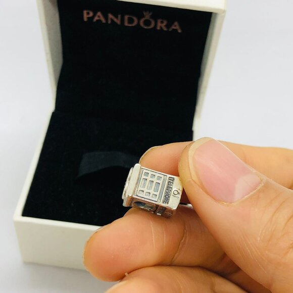 ✨🔥Pandora London Calling Booth "Call Me" Bead Charm S925 Sterling Silver - Picture 8 of 9